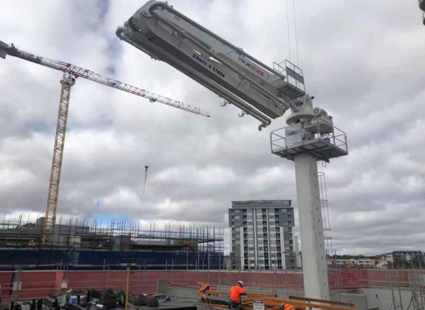 Column Climbing Concrete Placing Boom