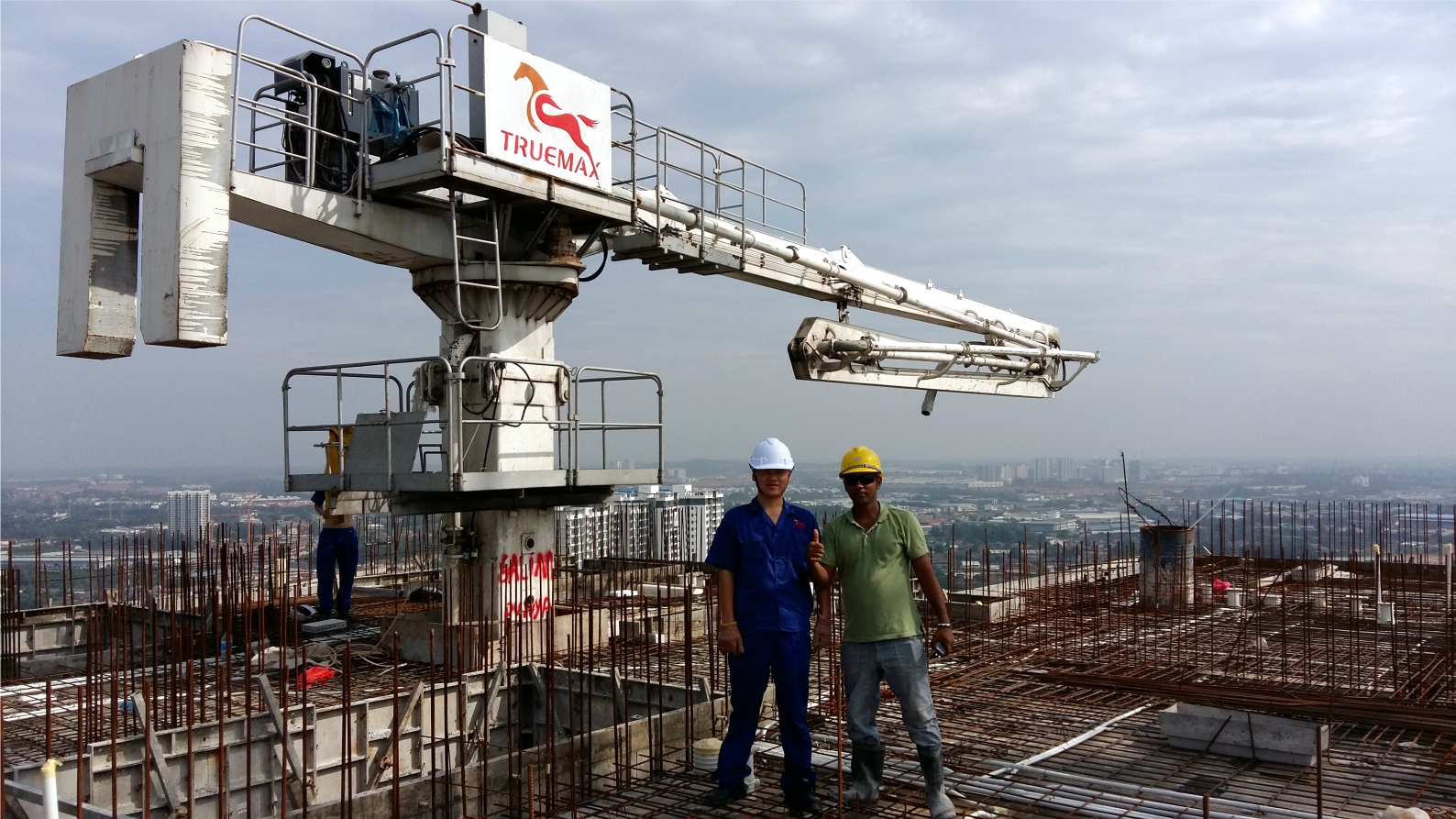 Malaysia concrete placing machine project case1