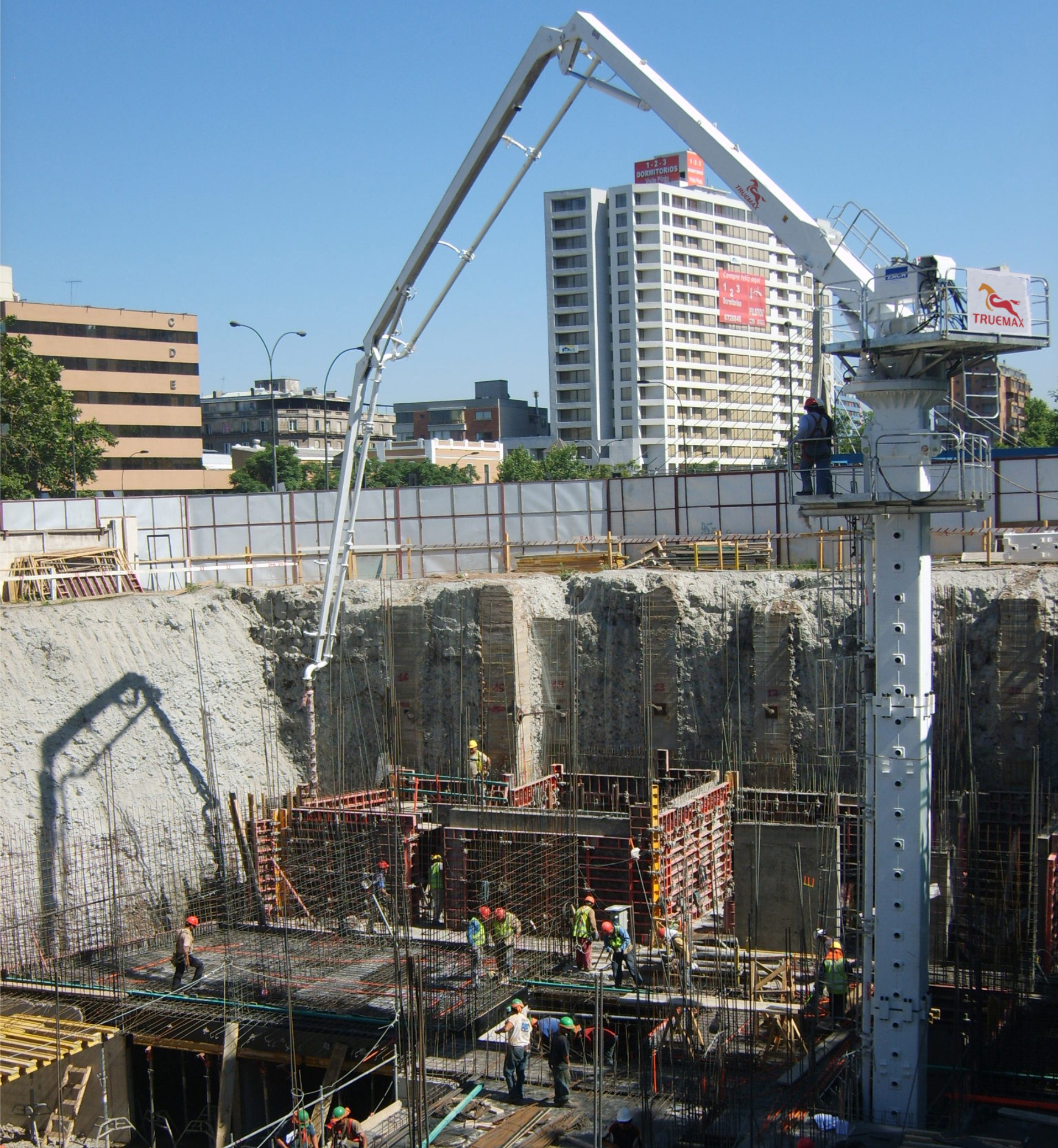 Chile concrete placing machine project case1